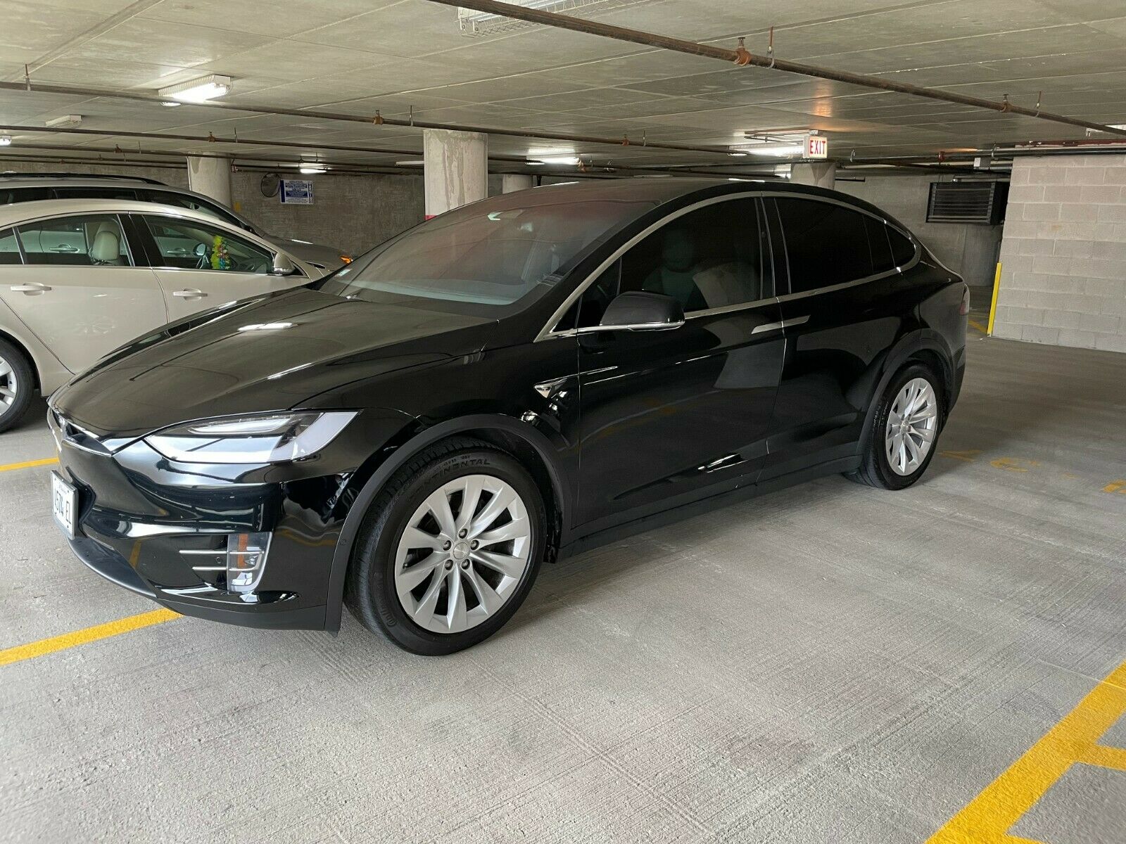 2017 Tesla Model X 100d Excellent Condition. Private Owner. Low Miles 21k! Premium Upgrades Package